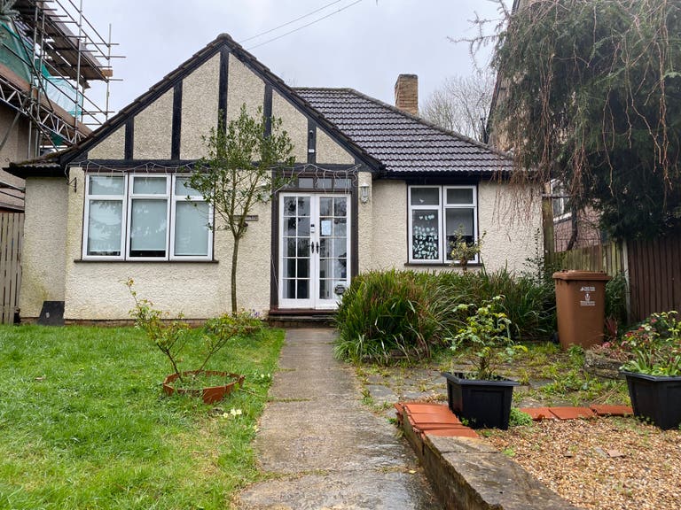  Front of bungalow 