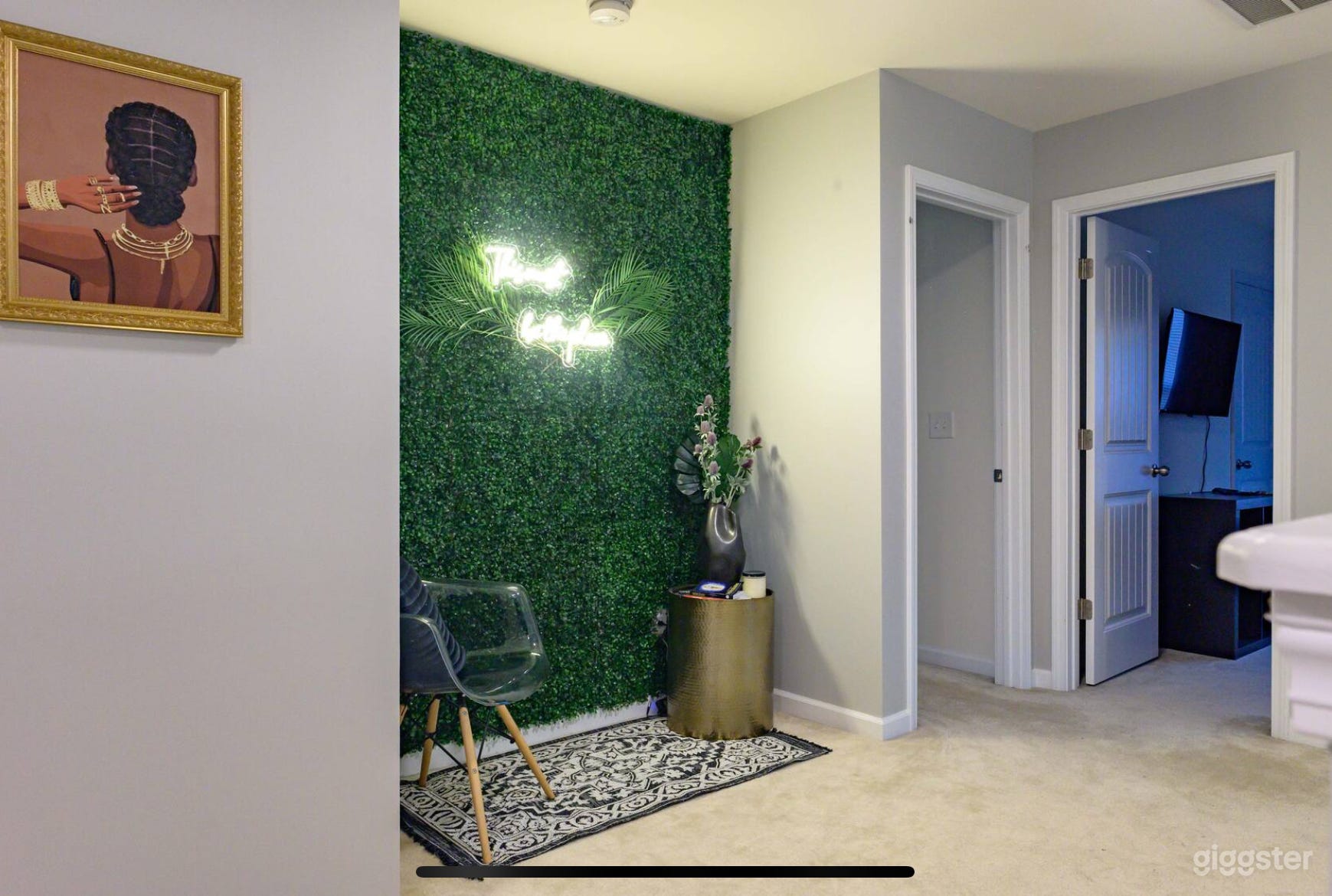 Artsy Modern Atlanta Escape w/Long Term Avails Photo 4