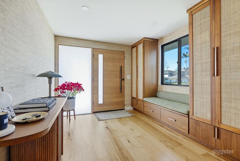  Designer Mid-Century Modern in Mesa Verde — 3,650 SF, Newly 