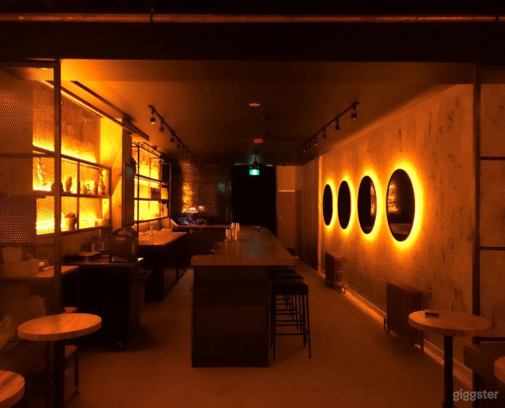 Industrial Cocktail Bar, Sleek Gallery Space and Speakeasy Photo 3