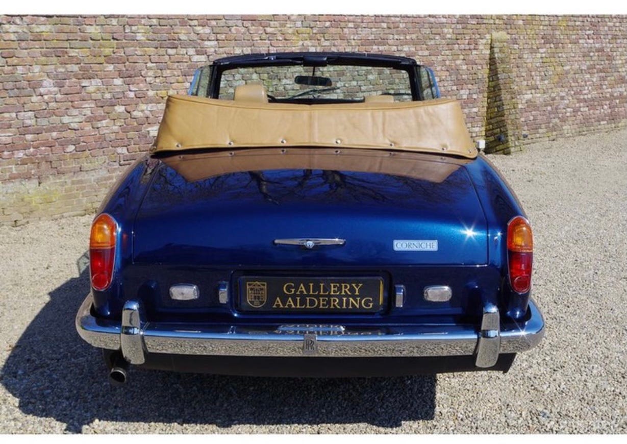 Rolls Royce corniche for rent Photo 2