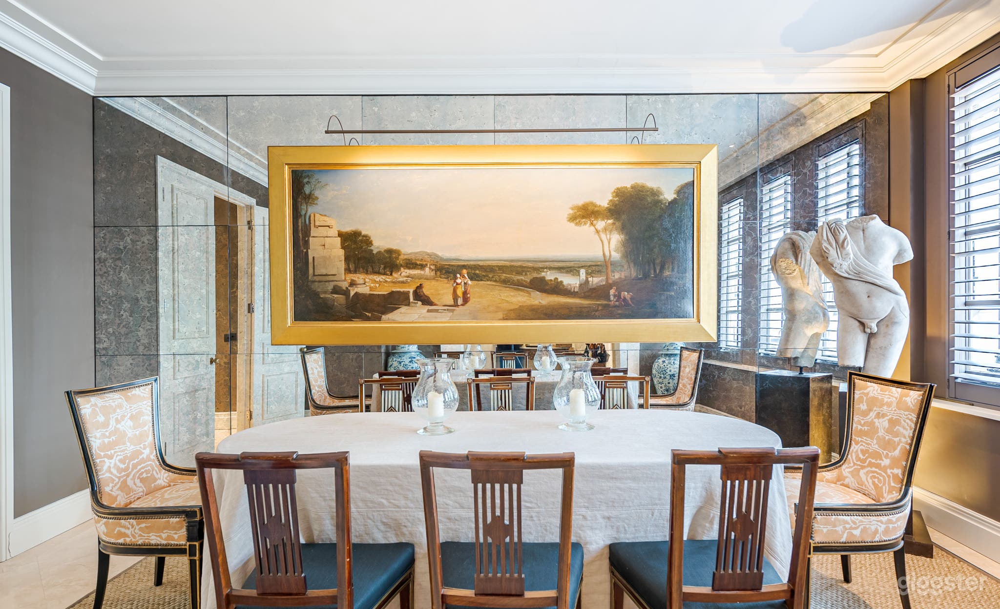 Stunning Mews House With Four Floors  in SW10. Photo 1