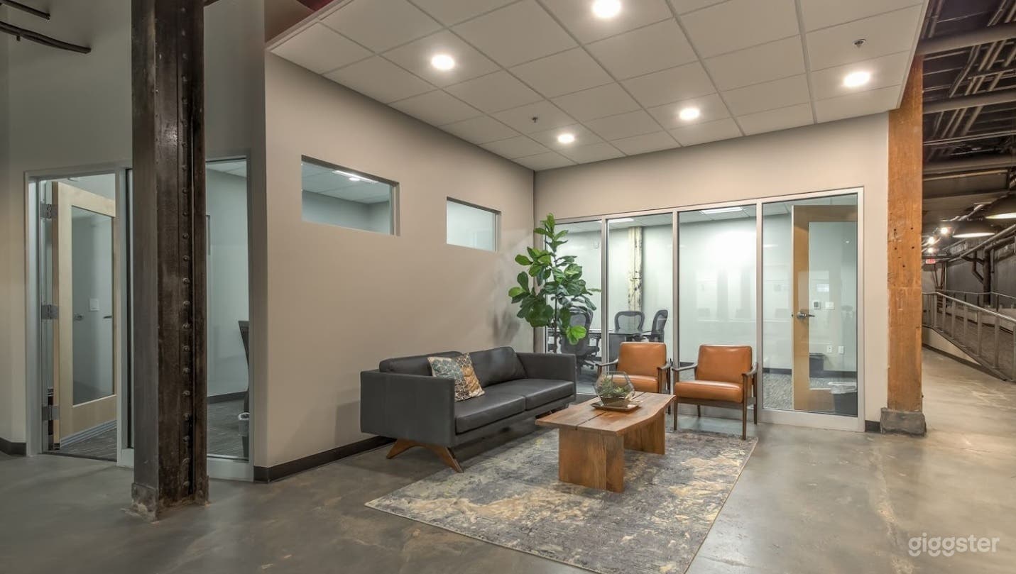 Conference Room for 11 Photo 4