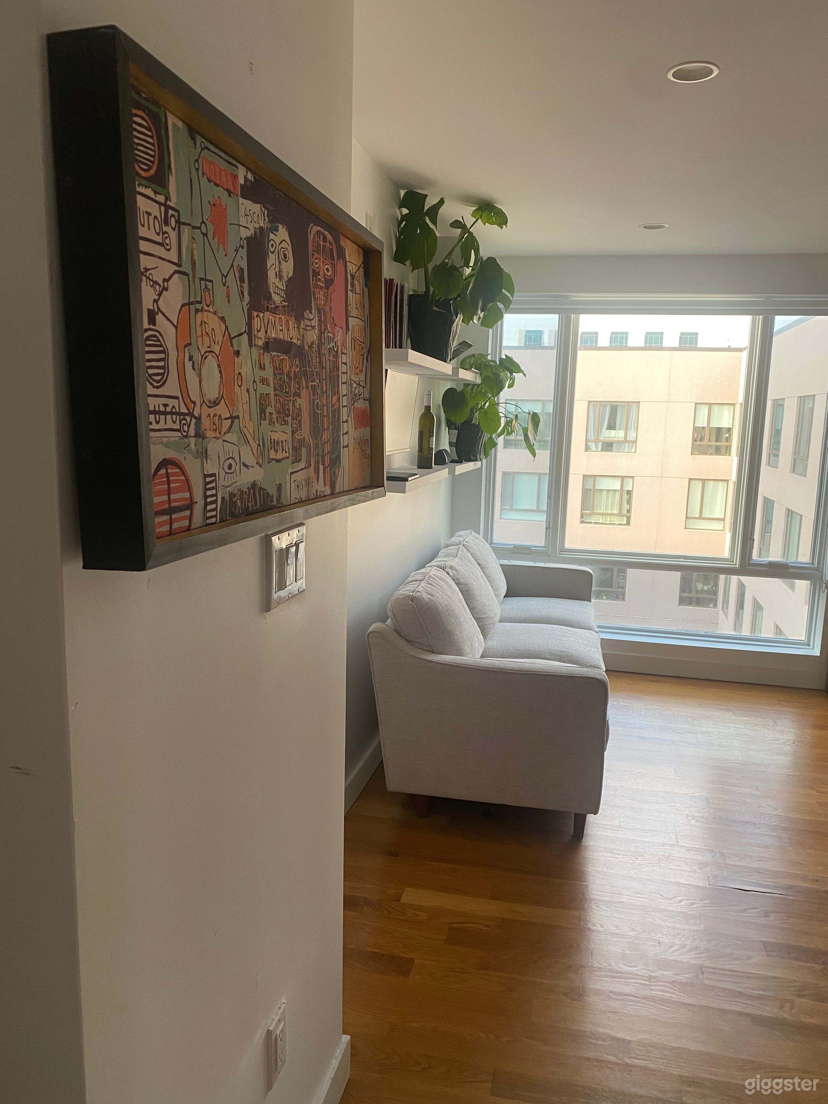 modern luxury new york city apartment studio Photo 4