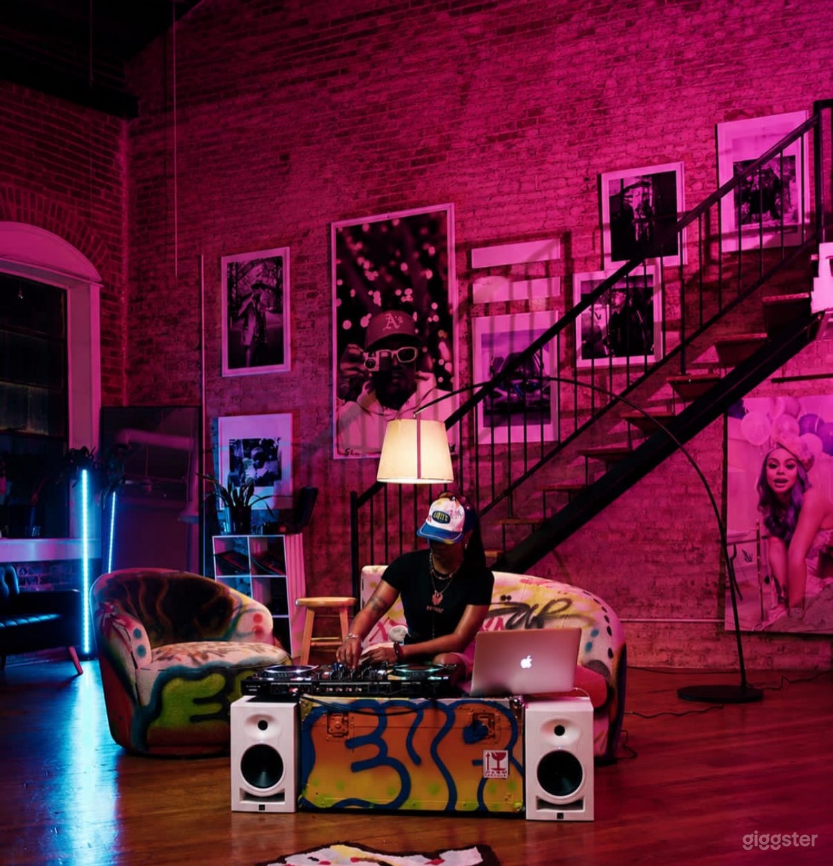 Natural Light Industrial Loft Studio Photo 3