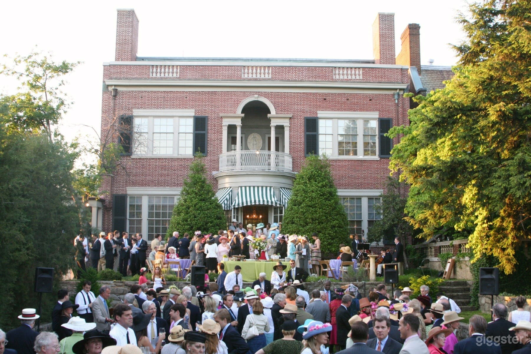 Historic Upper Garden &amp; Terrace Photo 3