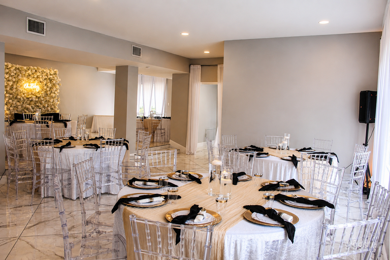  Charming Upscale Boutique Venue in Clearwater 