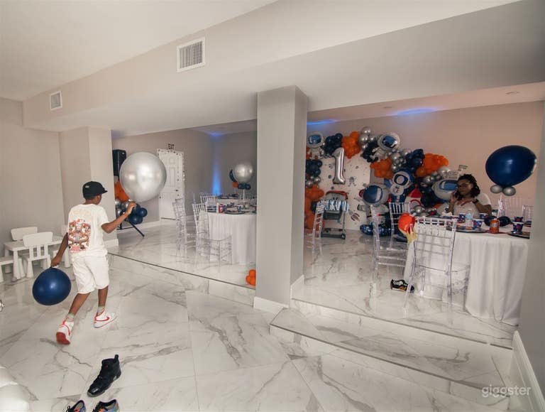  Intimate Boutique Event Venue in Clearwater 