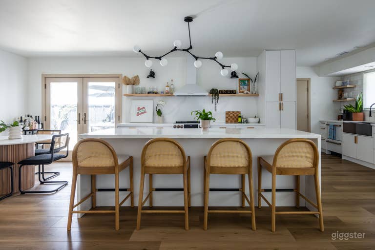  Beachy, Bright Family Home, Costa Mesa 