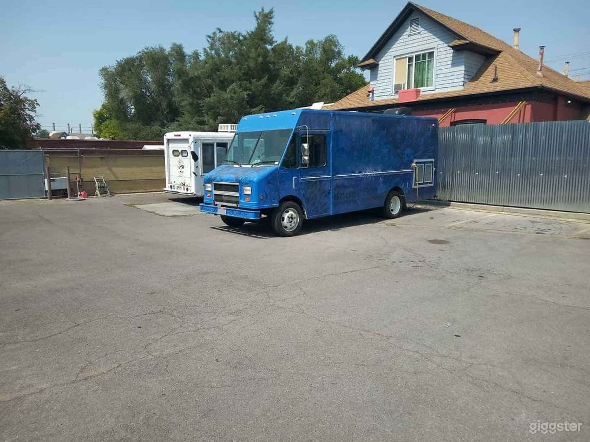  Spacious and Private Outdoor Area in Salt Lake Photo 1