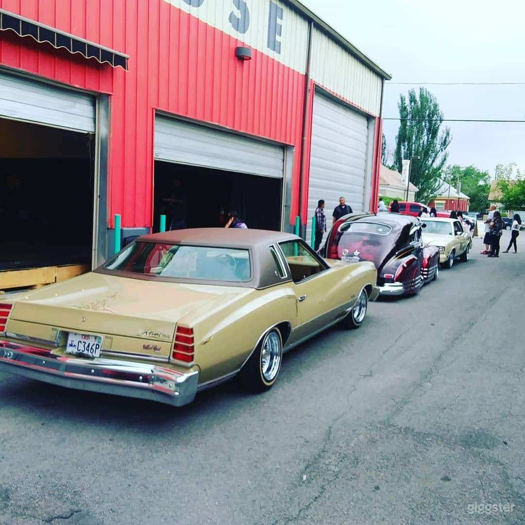  Spacious and Private Outdoor Area in Salt Lake Photo 2