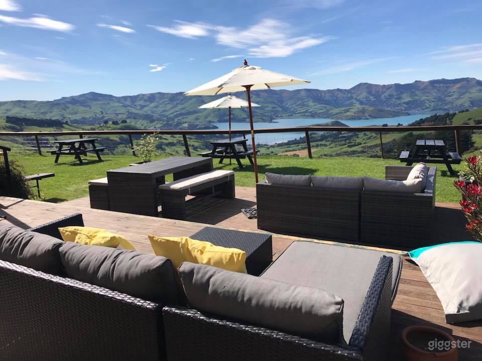 A Tavern with Unmatched Stunning View Photo 2