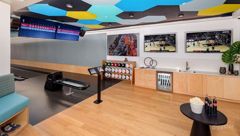  Sleek Bowling Alley in Columbia City 