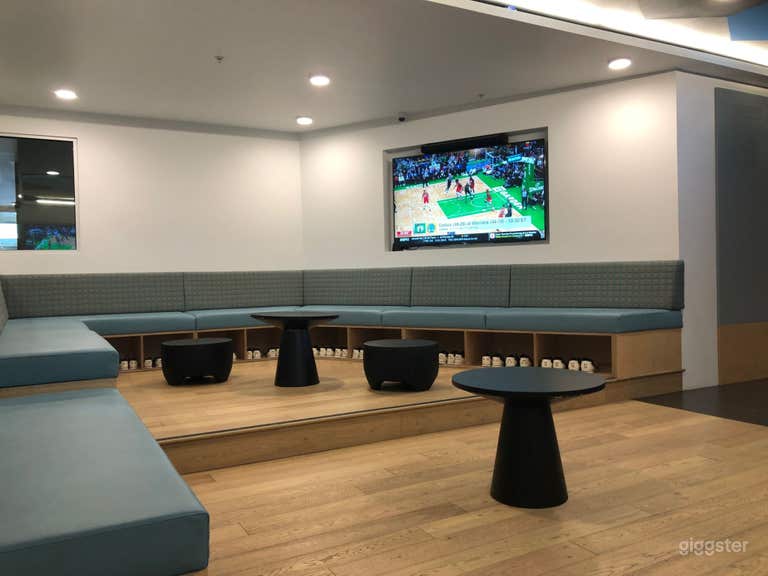 Sleek Bowling Alley in Columbia City 