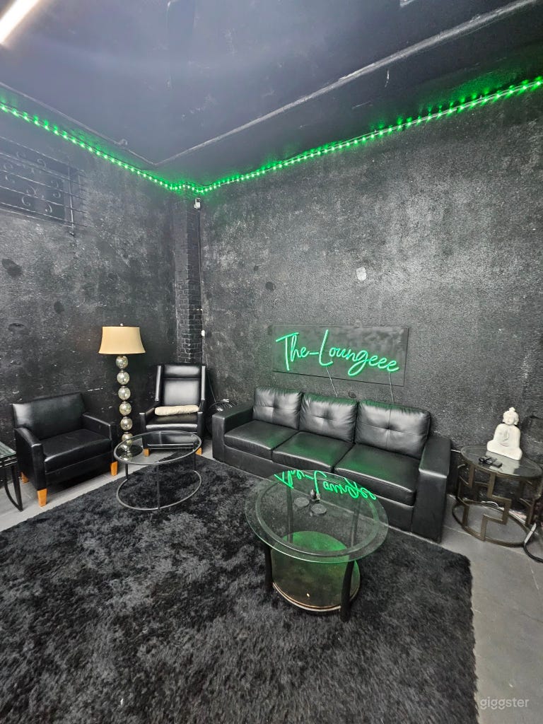  A Bodega with a lounge  