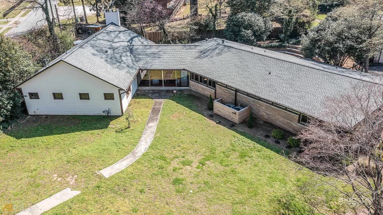  Unique Mid-Century Home in the heart of Hampton  