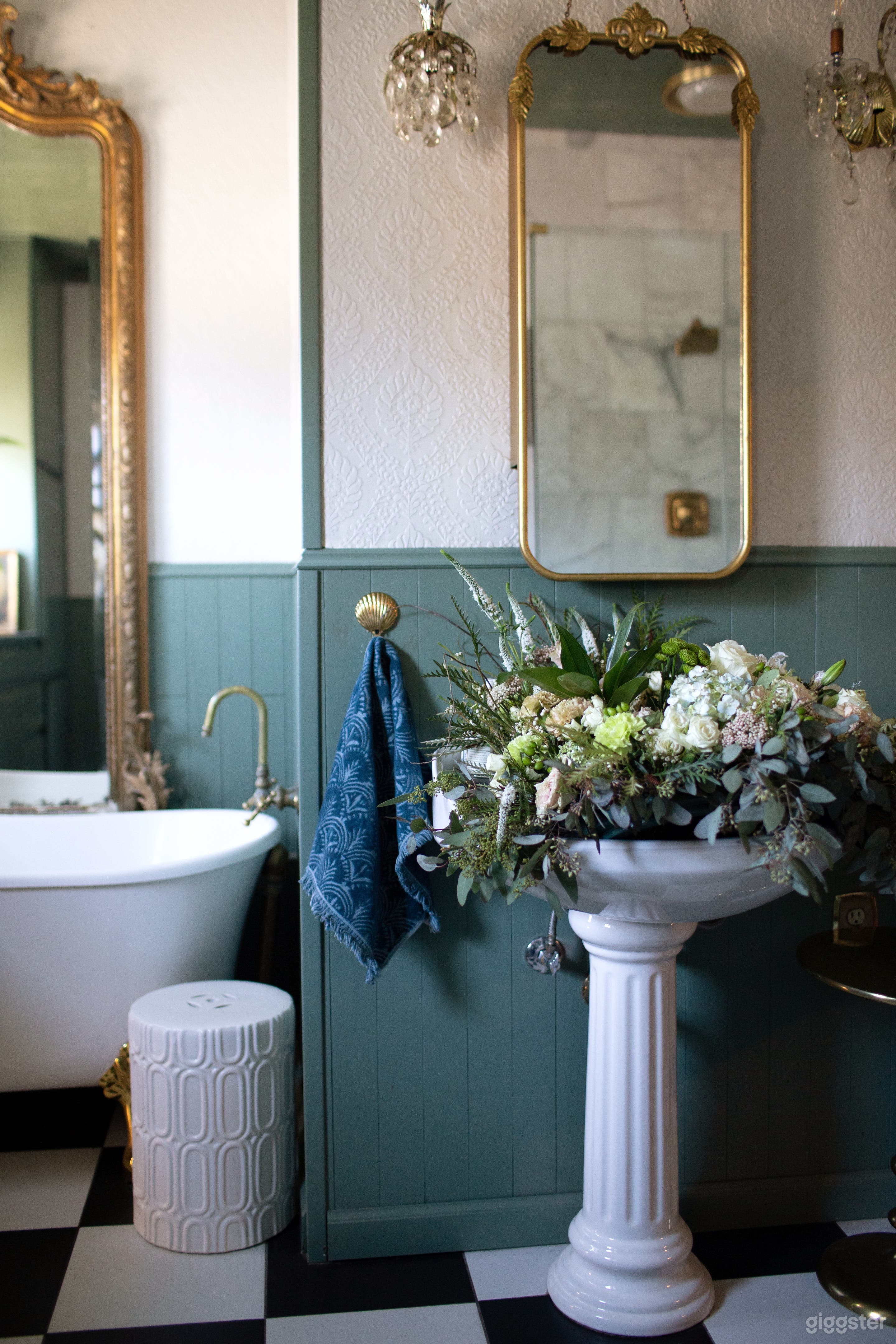 1903 Victorian Home Photo 4