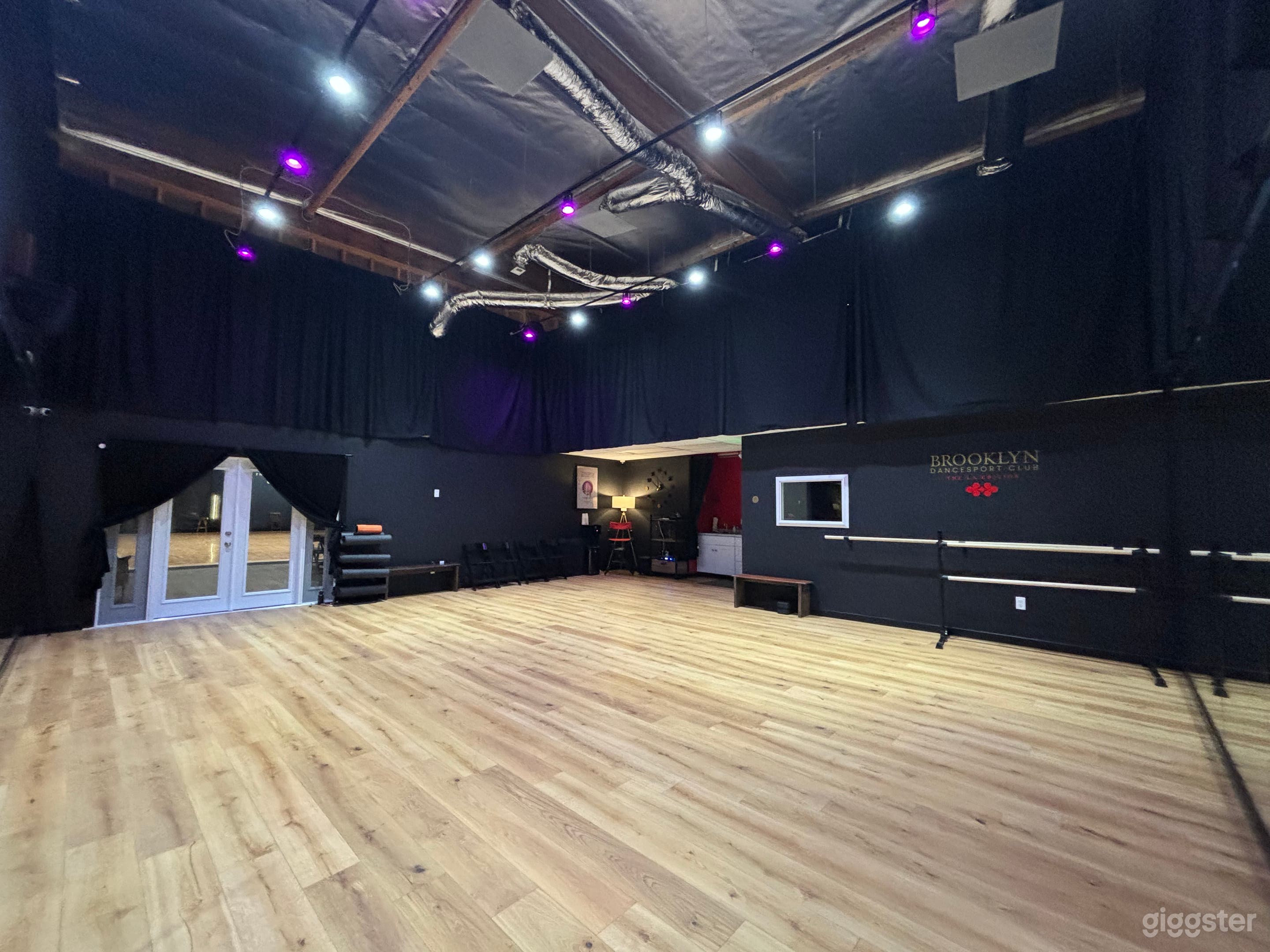 Creative Space for Dance, Filming and Meetings  Photo 3