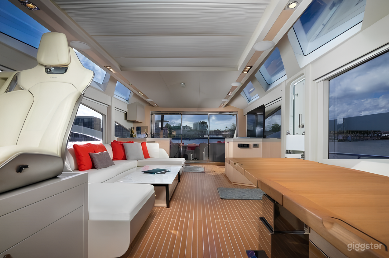  Numarine 80” 2019 Yacht Photo 4