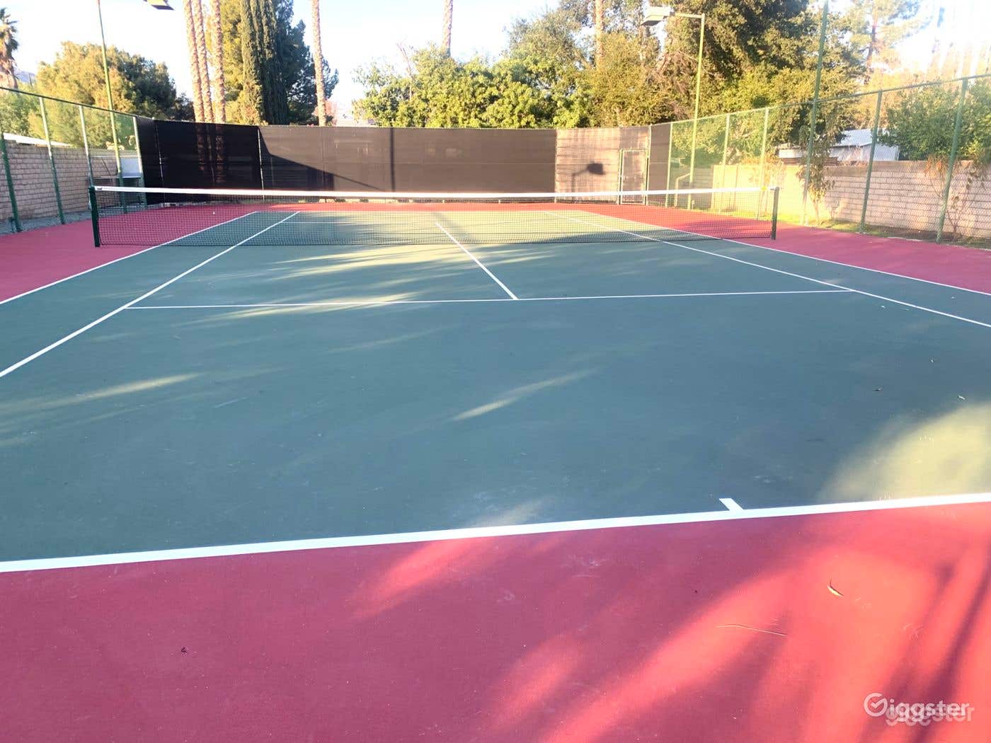 Ranch-Style Property | Private Tennis Court Photo 4