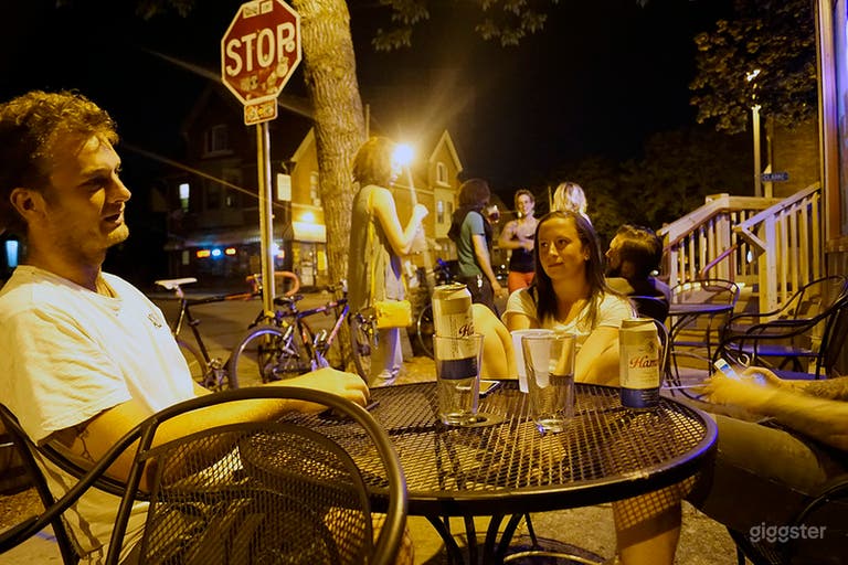  Laid-back Bar in Milwaukee 