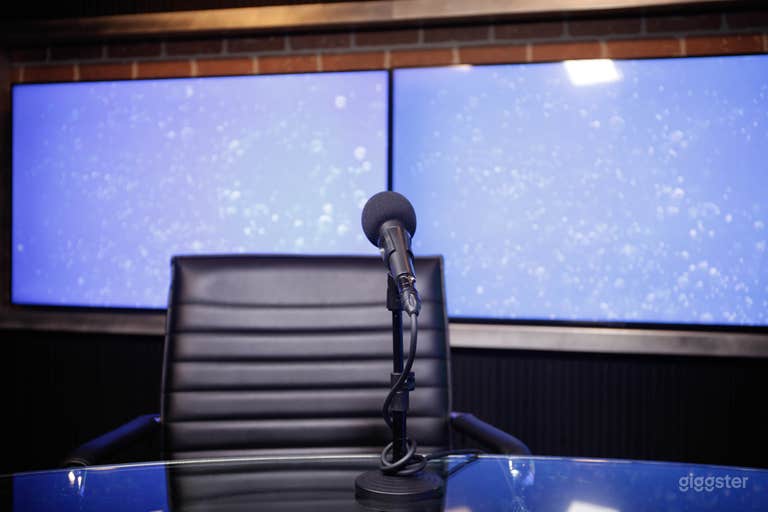  Modern Video Podcast Set 