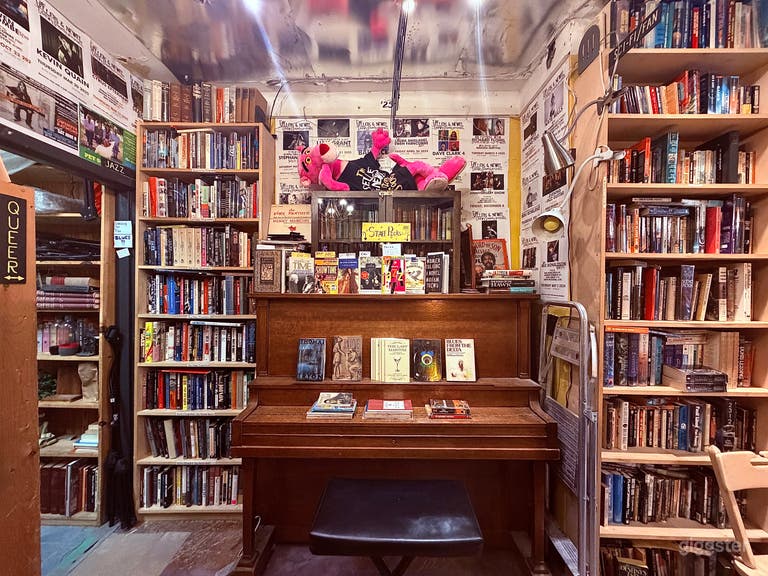  Ekletischer Gebrauchtbuchladen 