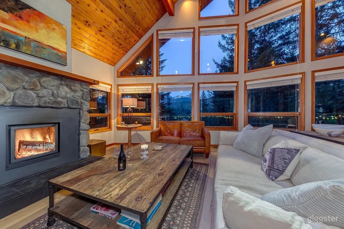 Bright Chalet with Mountain Views Photo 2