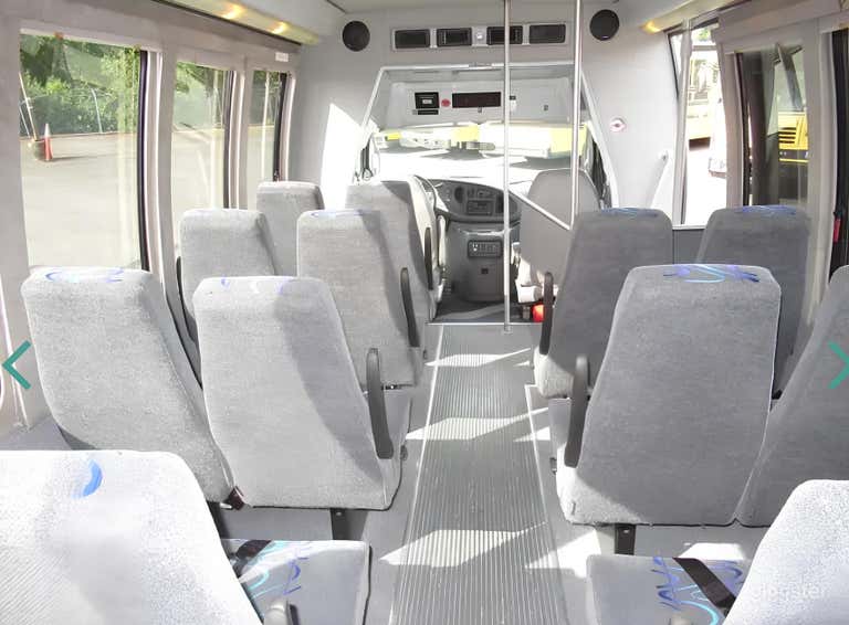  Ford Krystal Mini Bus 36 