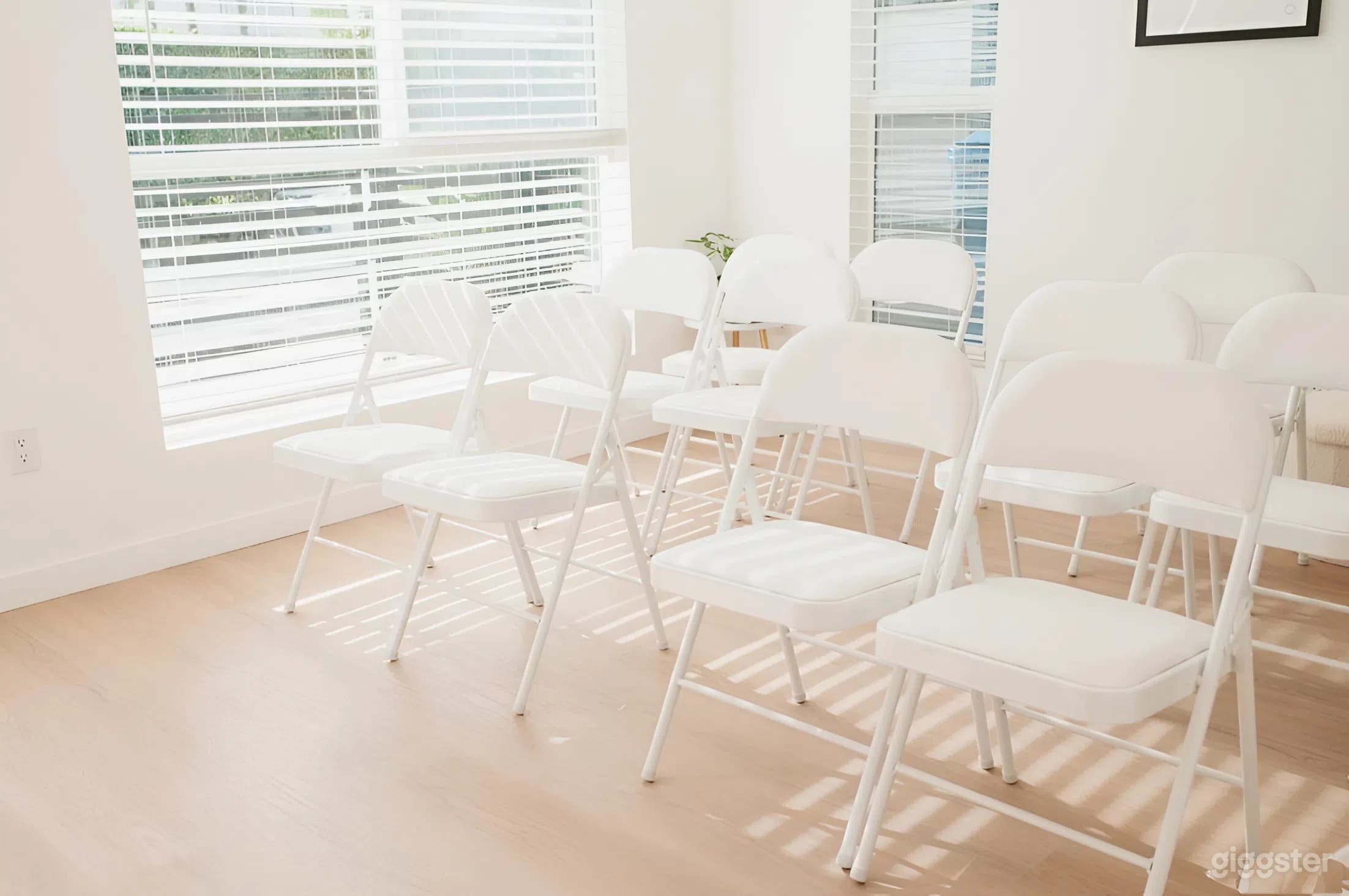 Light-Filled Multi-Use Creative Event Space | Workshops Photo 4