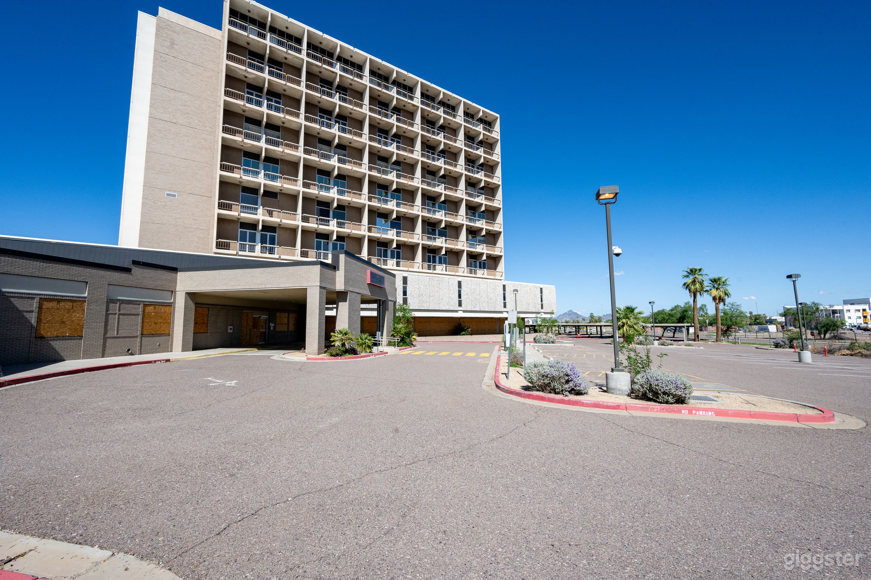 Hospital and Psych Ward in Phoenix  Photo 1