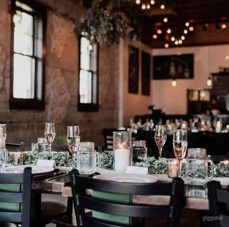 Intimate Rustic Event Space in Minneapolis, MN Photo 4