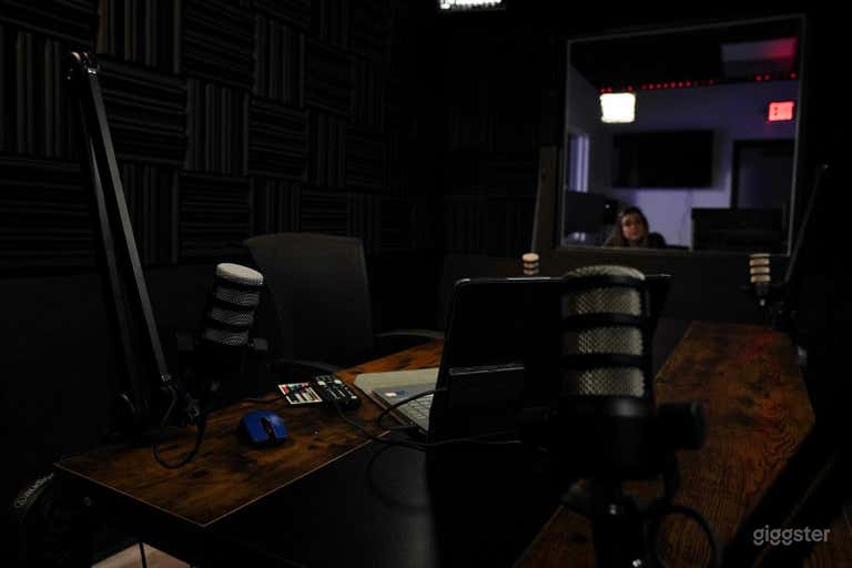  Podcast Soundwave Studio 