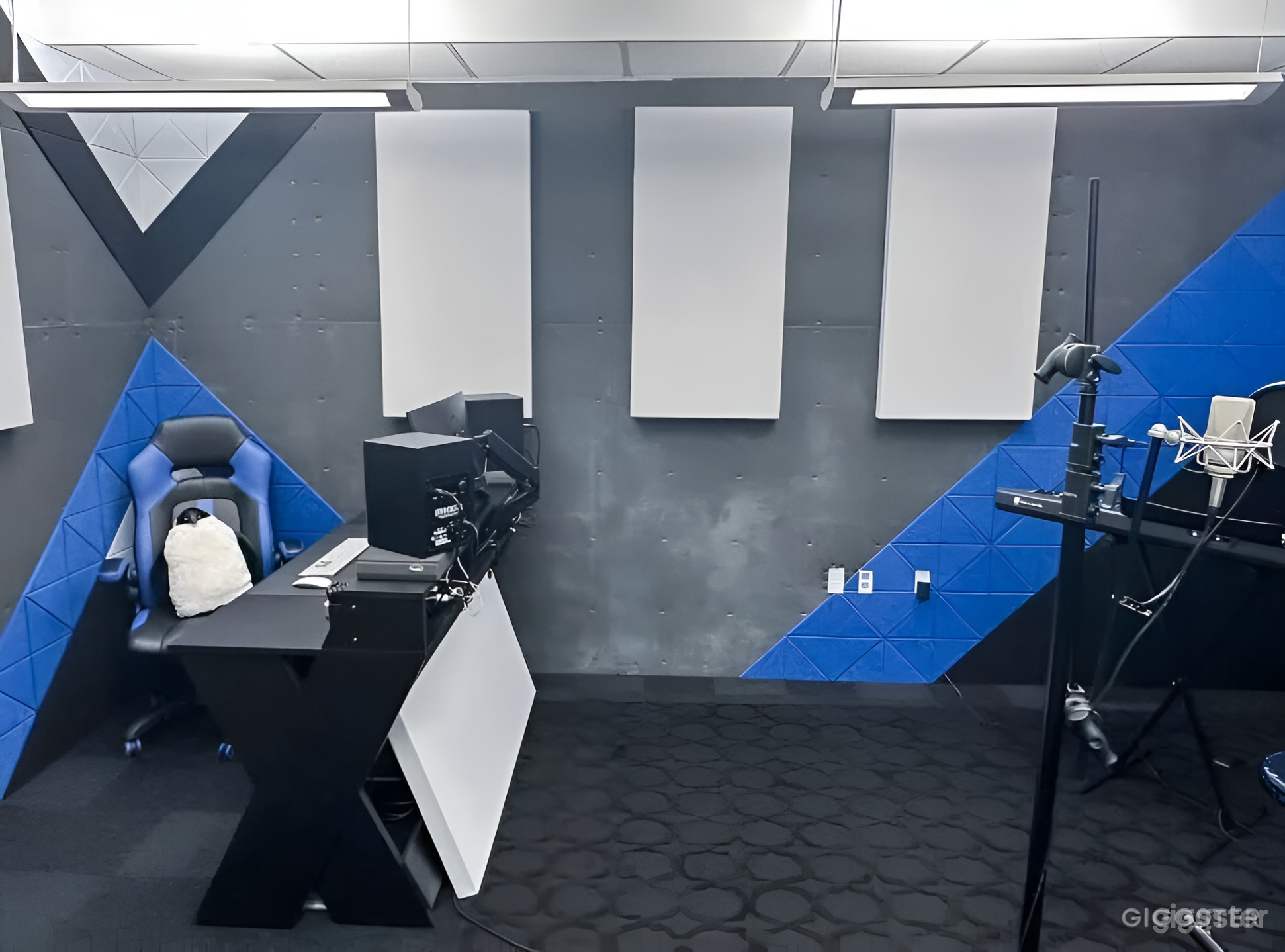 Top Tier Recording Studio Photo 2