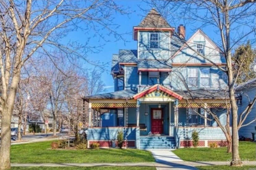 Well Maintained Victorian House Photo 1