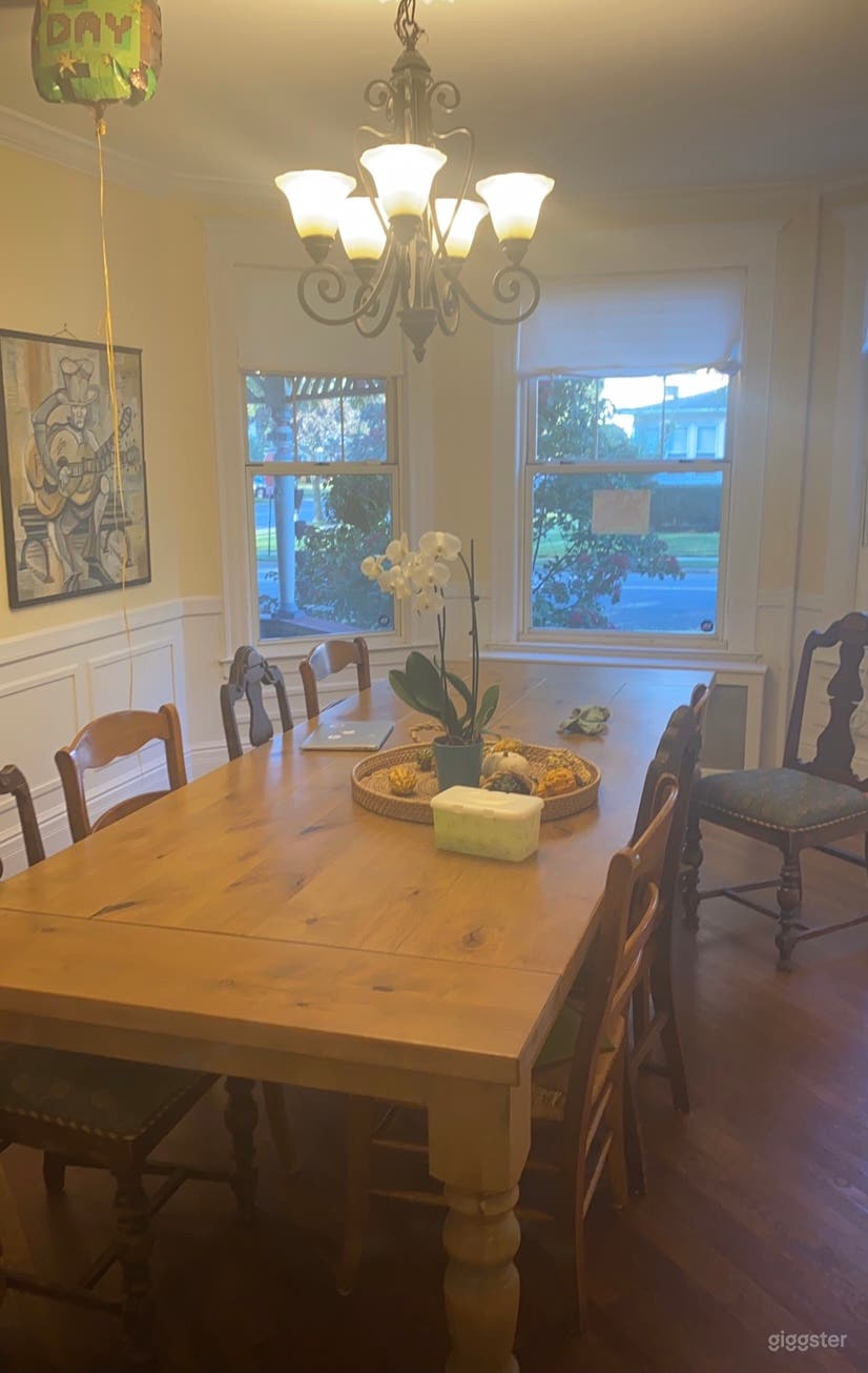 Well Maintained Victorian House Photo 4