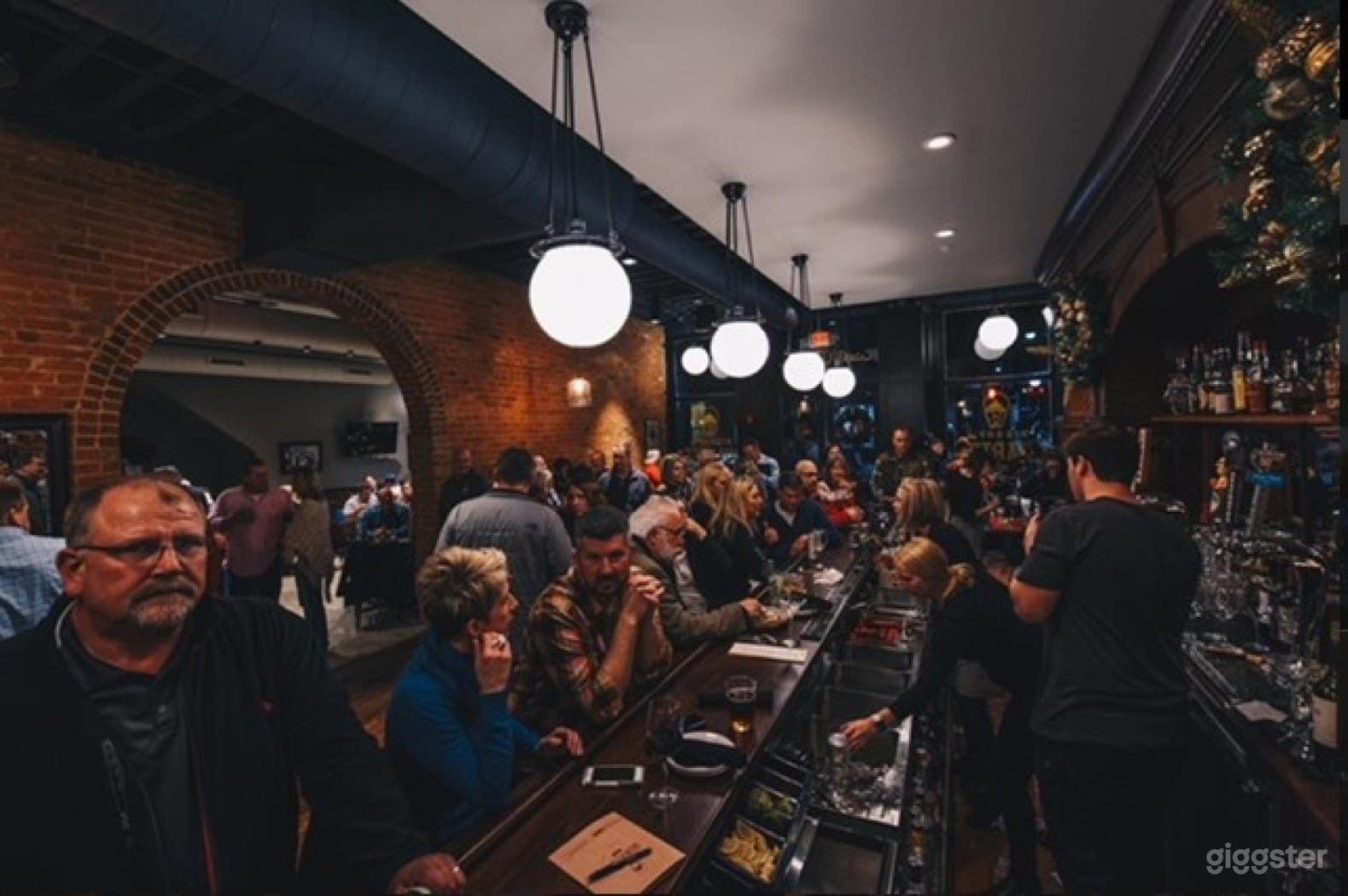 Exclusive 2nd Floor Rooftop Bar With Private And Outdoor Area Photo 4