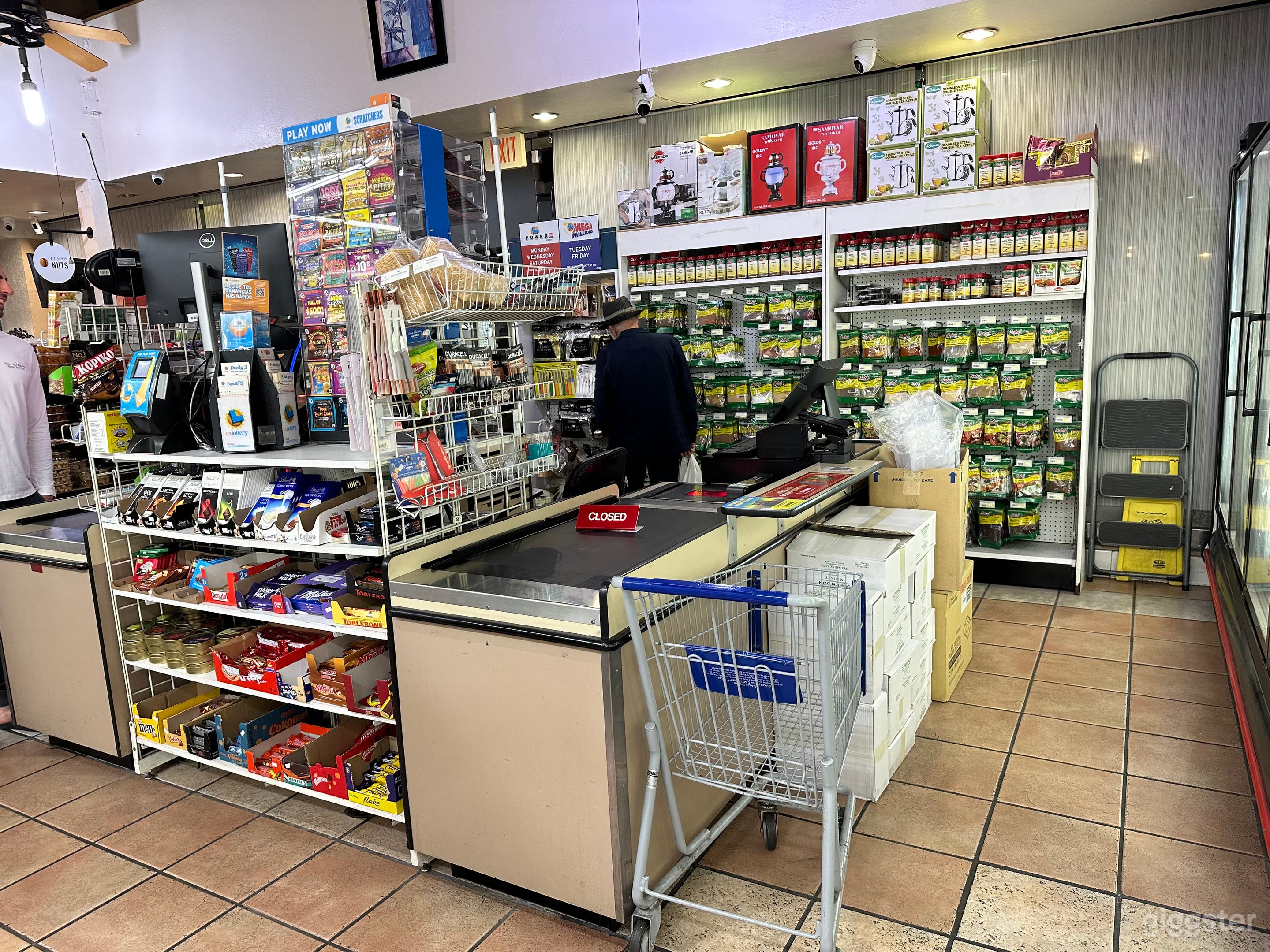 Large Grocery and Convenience store Photo 1