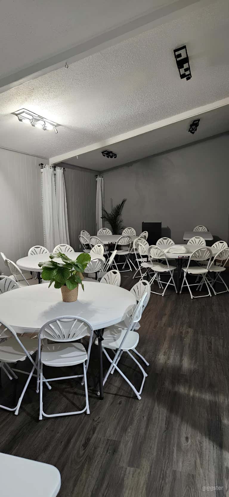  Estudio de Baile/Yoga Disponible 