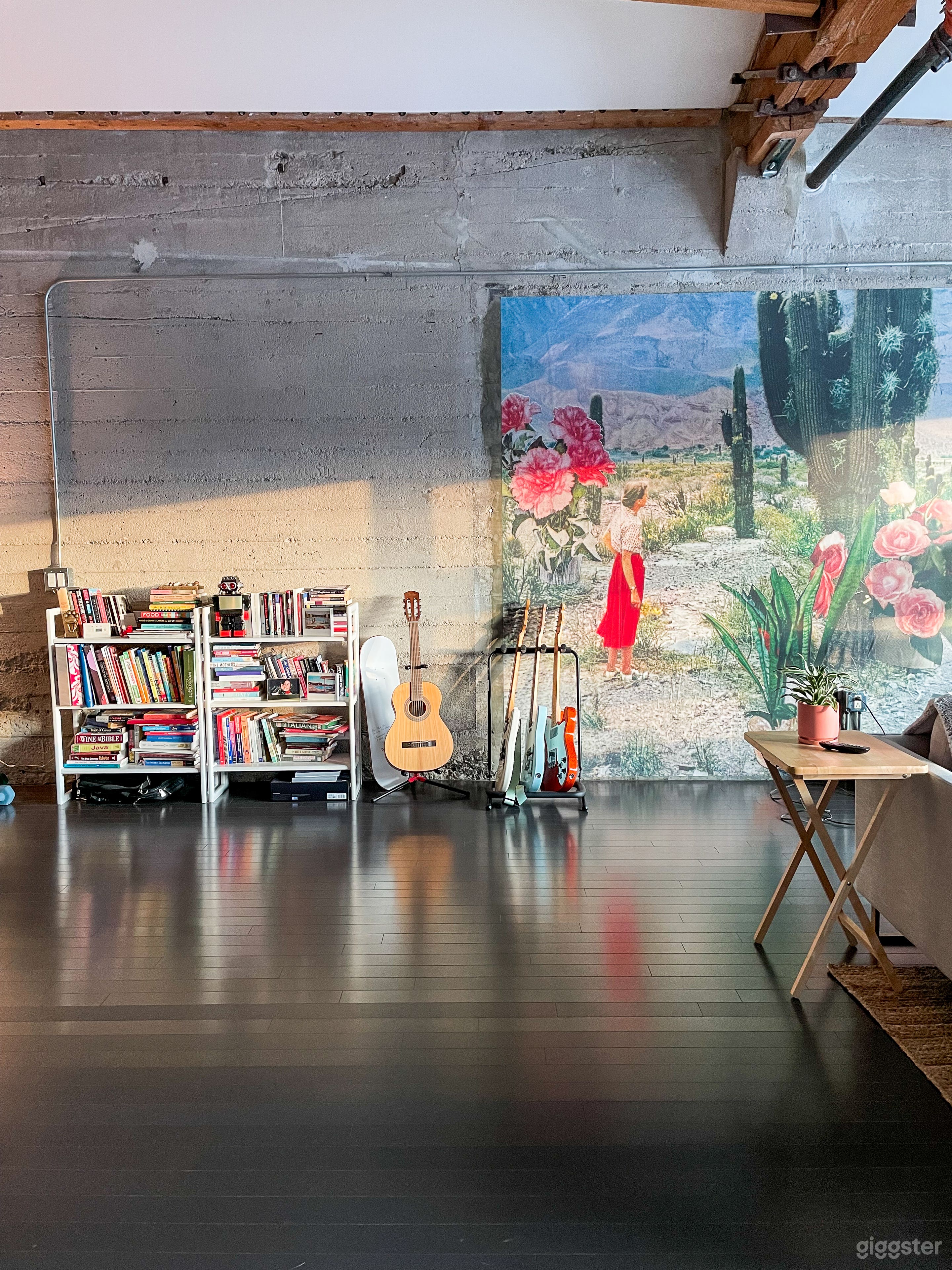 INDUSTRIAL ZEN LOFT STUDIO #224 NATURAL LIGHTS Photo 2