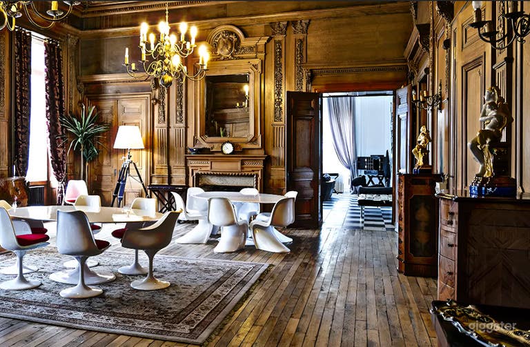  Elegant & Versatile Restaurant 