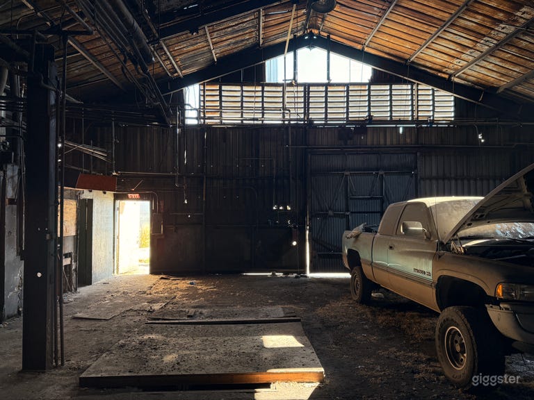  Raw Empty Industrial Warehouse | photo,video,film 