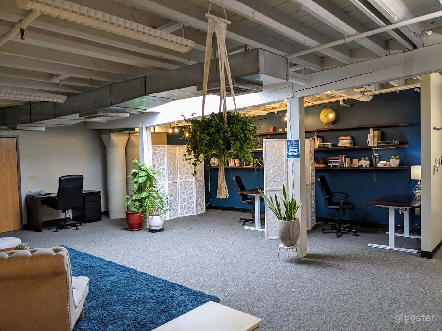 Clean &amp; Cozy Co-working Space in Eugene Photo 4