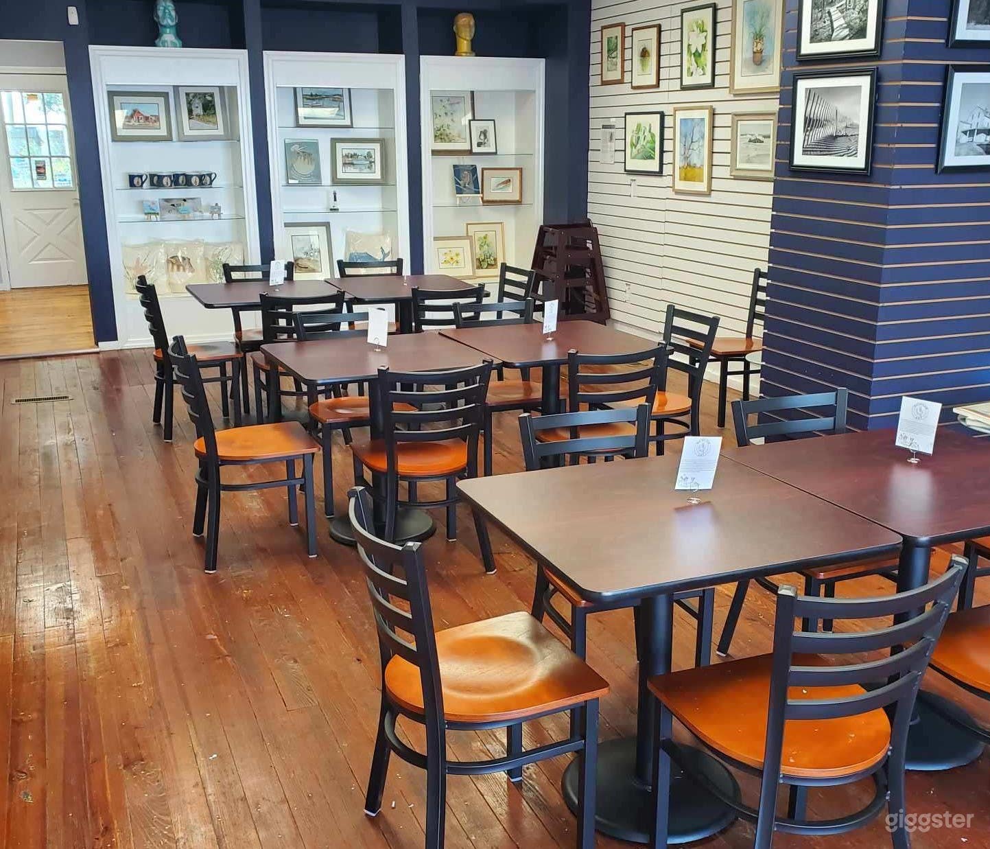 Gallery and Cafe - Jersey Shore Bay Area  Photo 4