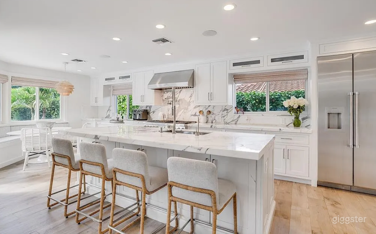  Riverfront Home in Fort Lauderdale 