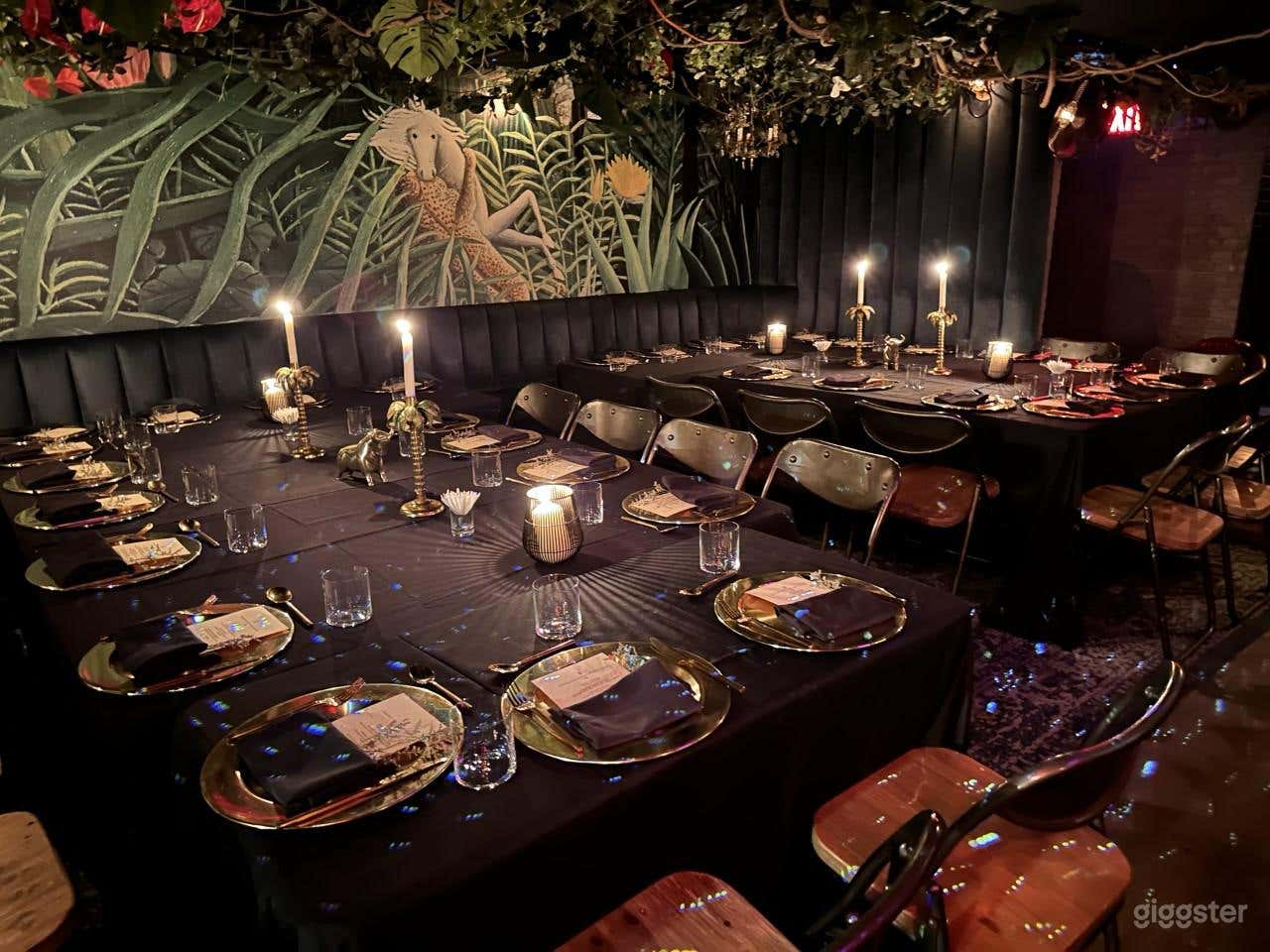 Speakeasy - 19th-Century Influenced Meets Fairy Tale Lounge Photo 4