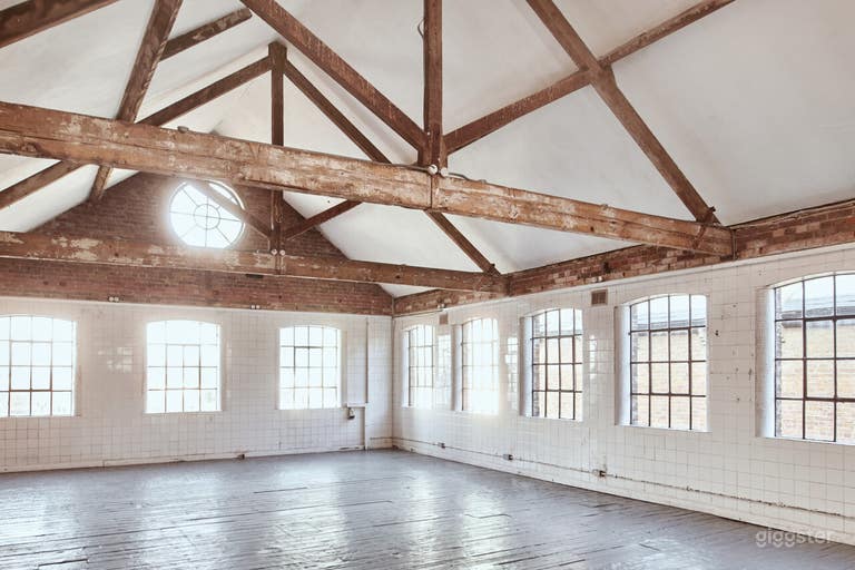  Modern Studio 4 