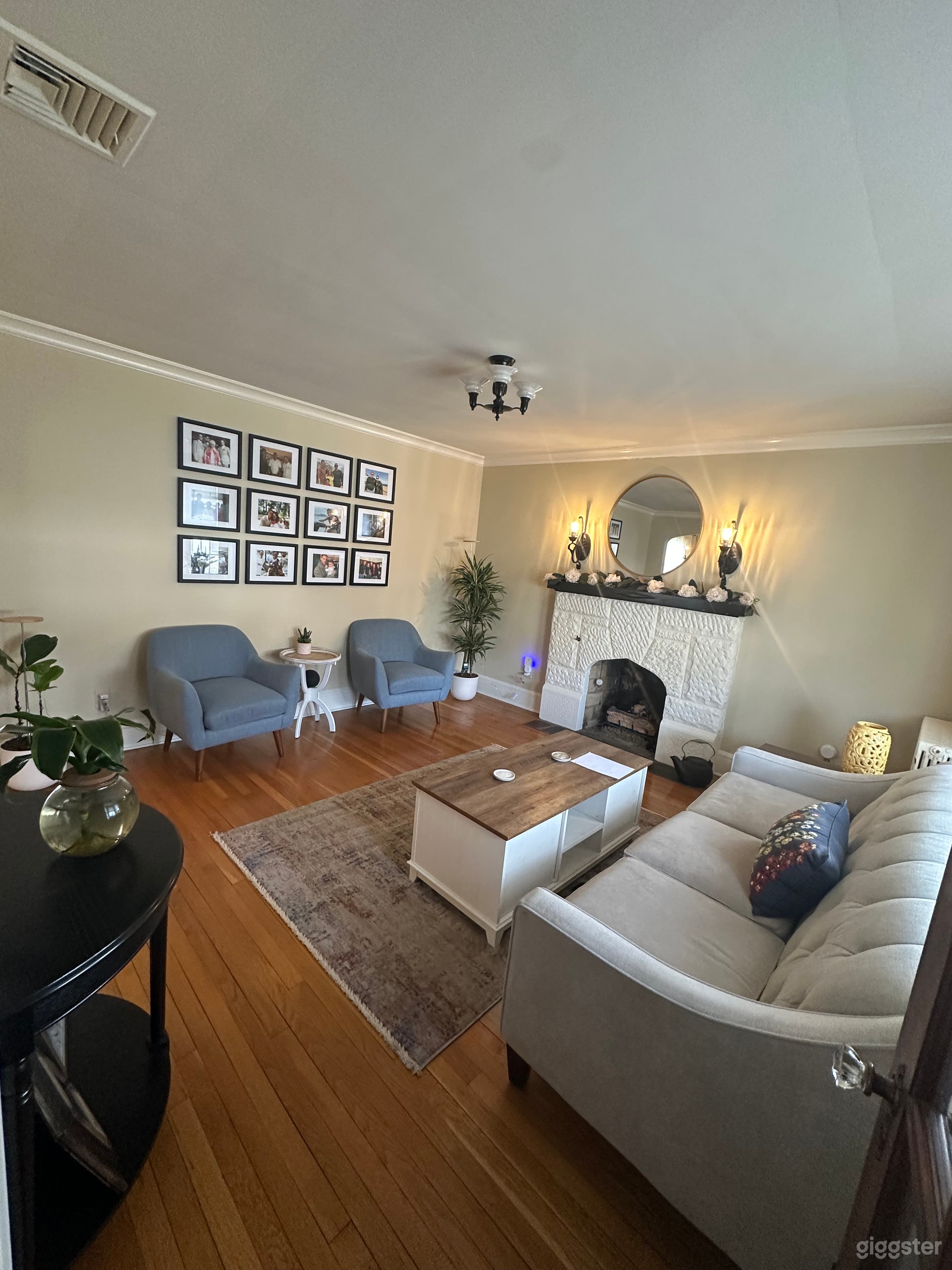 Charming Single Family Home Photo 2