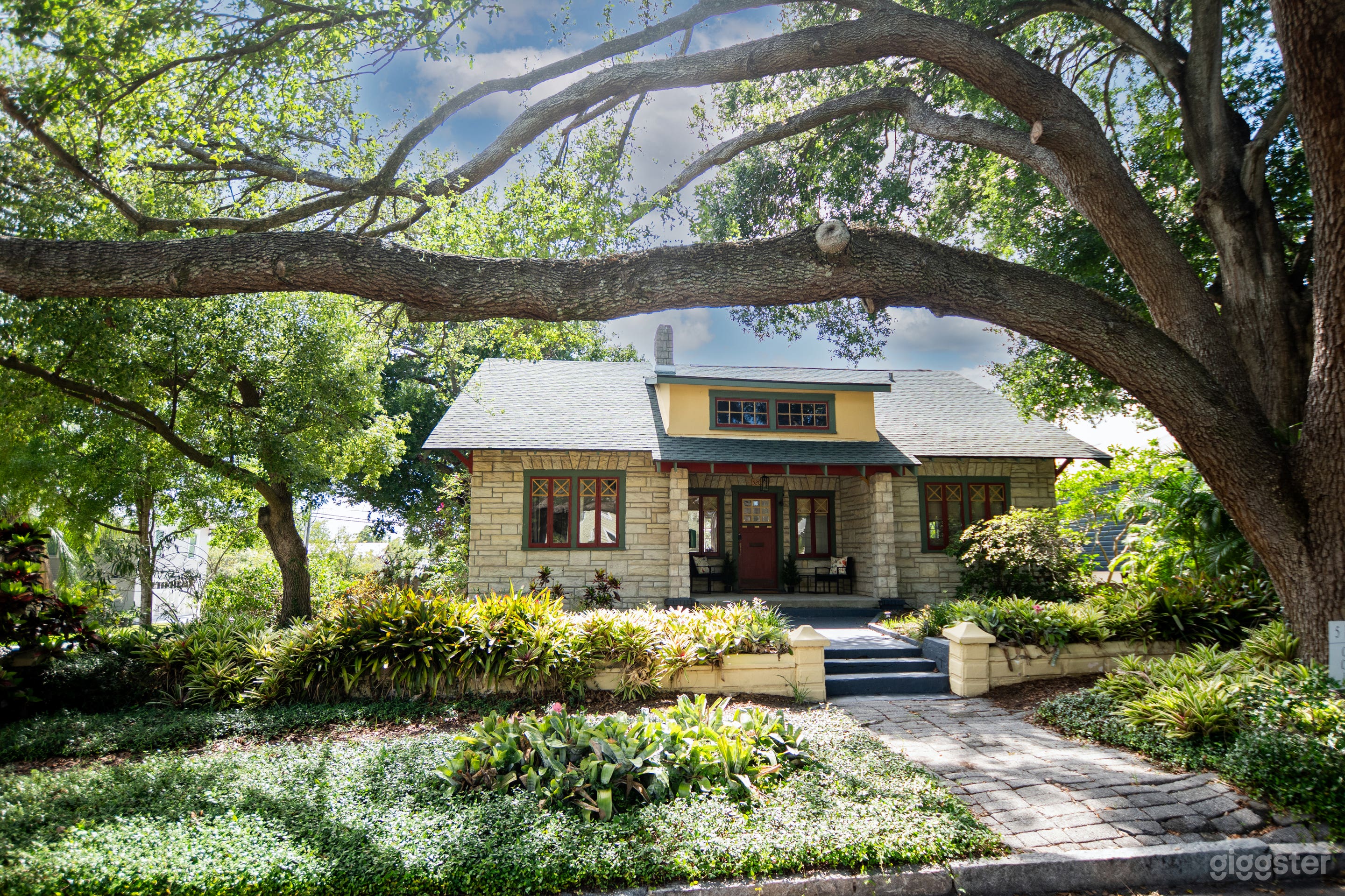 Charming 1913 Historic Home in Seminole Heights Photo 1