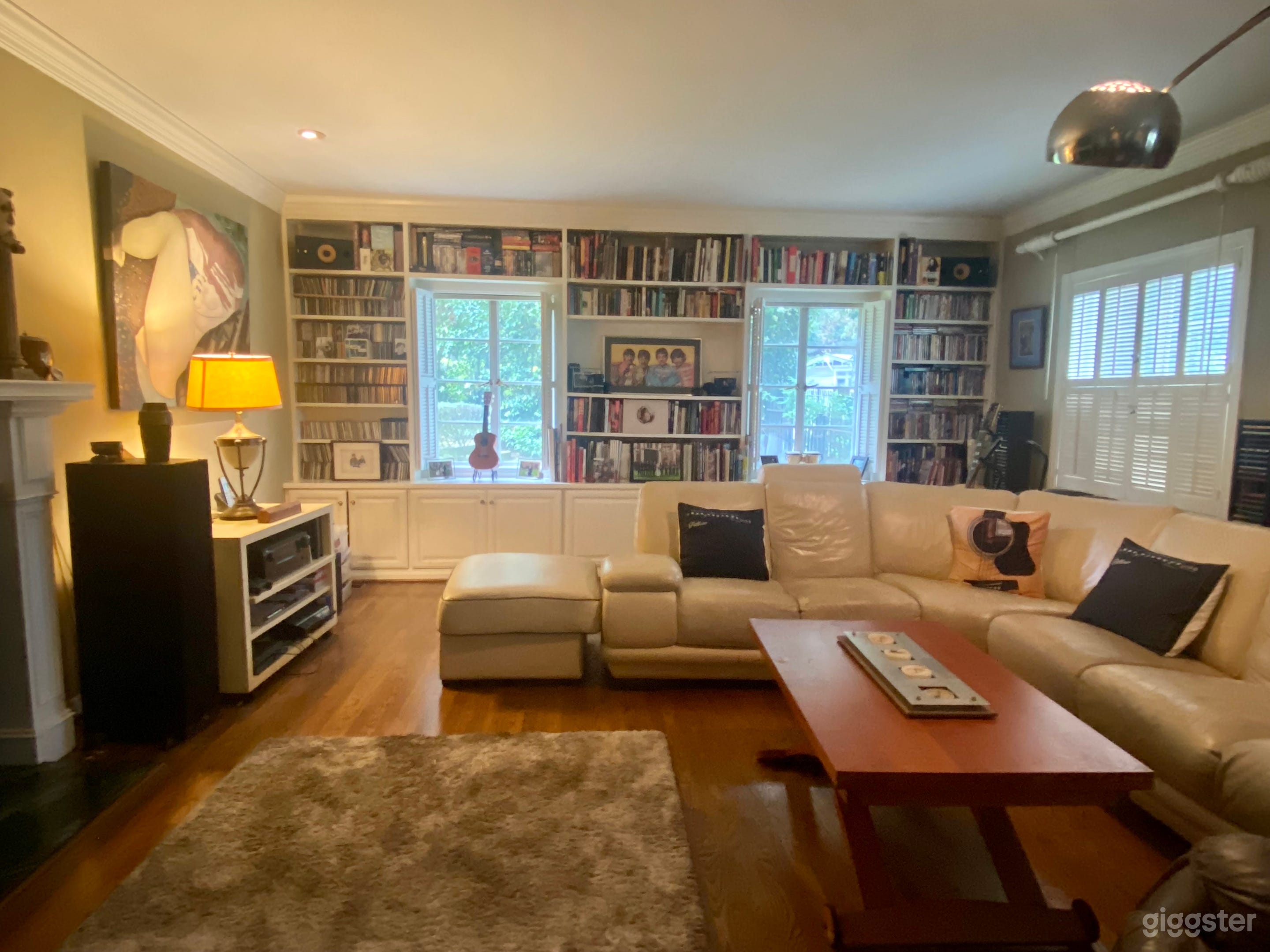 French Colonial with huge yard near the Rose Bowl Photo 1